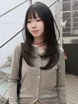 ロング レイヤーカット🪽 カネコミユのヘアスタイル