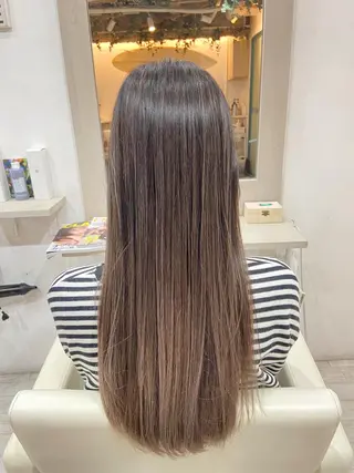ロング カラー Kensho 京都駅 ケアブリーチのヘアスタイル