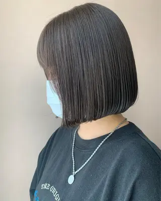ショート カラー hubhair レイヤー/透明感のヘアスタイル