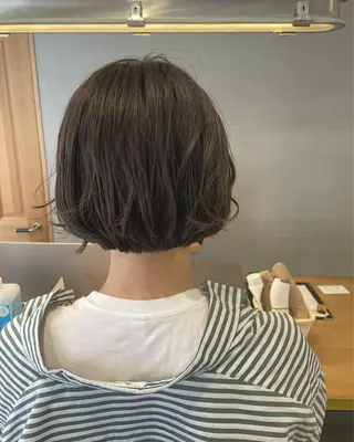 ミディアム 暖色カラー🍊 ボブ🌿顔周りcutのヘアスタイル