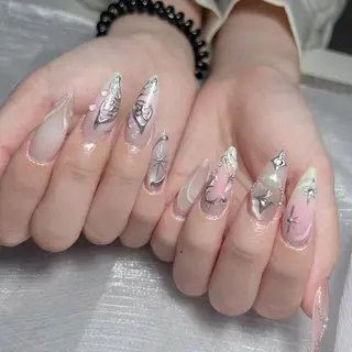 ネイル Lyna 池袋のネイルデザイン