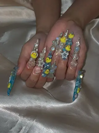 ネイル la vie Luire アスカのネイルデザイン