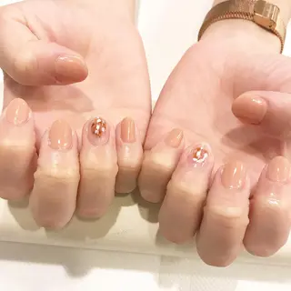 ネイル 板垣 綾乃のネイルデザイン