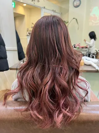 ロング カラー 鶴見 和美のヘアスタイル