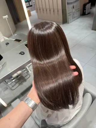 セミロング 髪質改善🪄 イルミナカラー岩谷のヘアスタイル