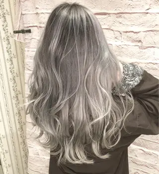 ロング LOOP hairのヘアスタイル