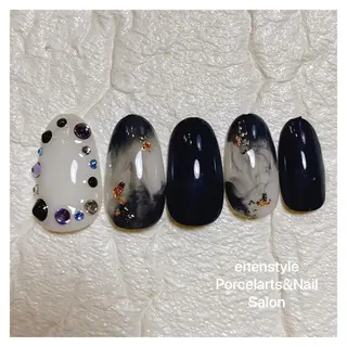 ミディアム ネイル 🐾enen style 🐾のネイルデザイン