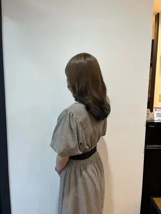 セミロング おじま もえのヘアスタイル