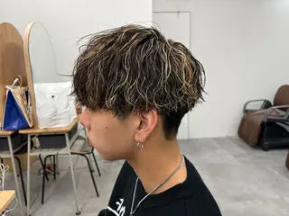 カラー パーマ メンズ 中田 信太郎のヘアスタイル
