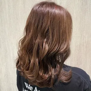 ミディアム カラー 🫧透け感⋆艶髪💎 山口アヤカのヘアスタイル