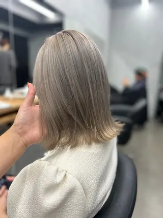 ショート カラー N/デザインカラー 🌿ナギのヘアスタイル