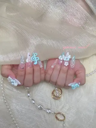 ミディアム ヒエン NAILのネイルデザイン