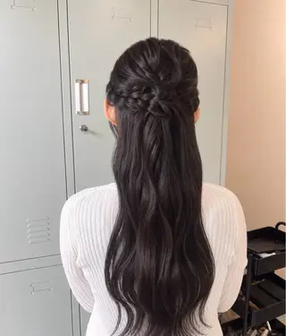 ヘアアレンジ 🎀韓国レイヤー/ 🫧透明感カラーのヘアスタイル