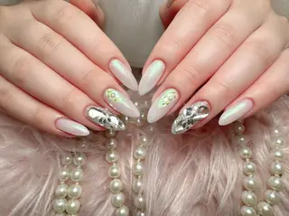 ネイル ENsalon AKIRAのネイルデザイン