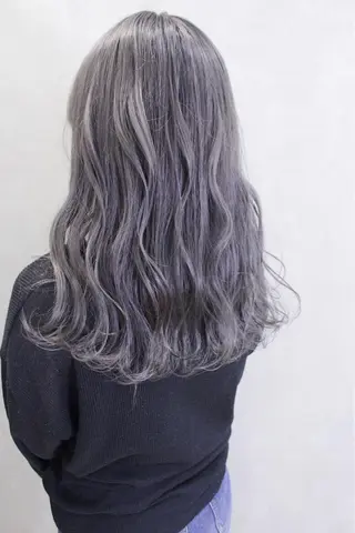 セミロング カラー ヘアアレンジ lani ブリーチ /ダブルカラーのヘアスタイル