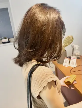 ミディアム カラー 似合わせレイヤー 阿波座/ふじむらのヘアスタイル