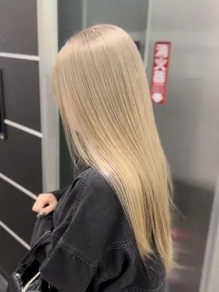 ロング カラー デザイン×ダブルカラ ーHarusa🎀のヘアスタイル