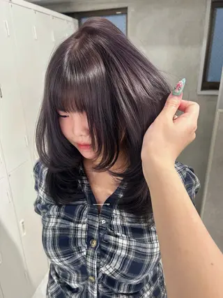 カラー Akari🧬レイヤ ー/ハイトーン/天神のヘアスタイル