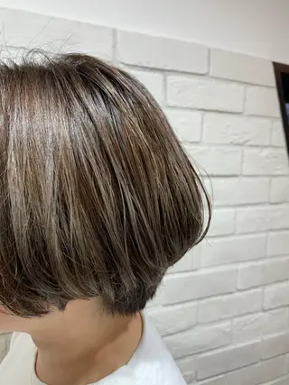 カラー 四ッ井 翔のヘアスタイル