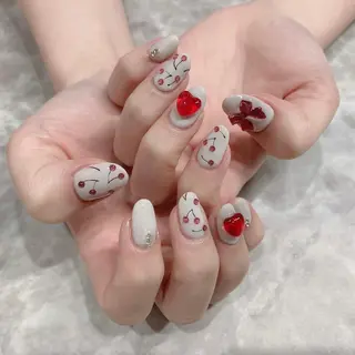 ネイル 長谷川 奈緒美のネイルデザイン