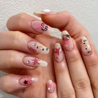 ネイル SHIORI🐈⬛ 韓国⌇ワンホンネイルのネイルデザイン