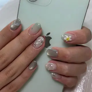 ネイル amuu/ knnのネイルデザイン