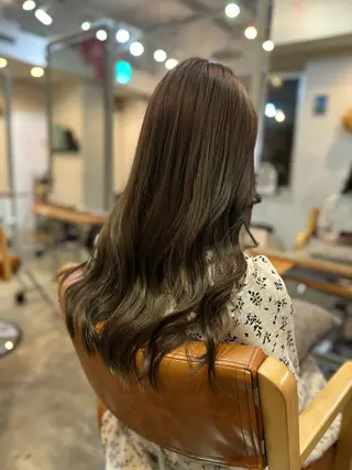 ロング 金 春江のヘアスタイル