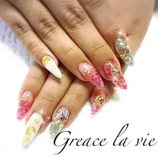 ロング カラー パーマ ネイル マツエク・マツパ Greace  la vieのネイルデザイン