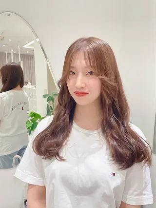 ロング カラー フェイスレイヤー/ 小顔/髪質改善 関のヘアスタイル