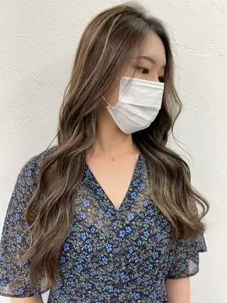 ロング カラー ☀️東京→岡崎☀️ ハイライト青山彪雅のヘアスタイル