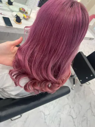 セミロング カラー パーマ ヘアアレンジ キッズ ネイル マツエク・マツパ アイブロウ ミルクティーハイトー ン💖Mikaのヘアスタイル