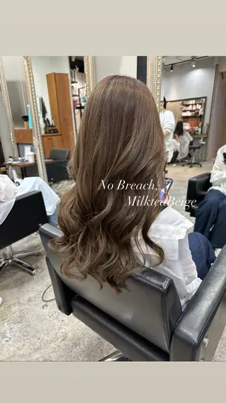 ロング カラー Mikuri 【Little】のヘアスタイル
