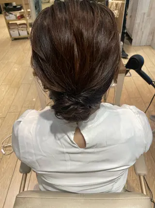 セミロング ななほ⌇レイヤー カット⌇透明感カラーのヘアスタイル