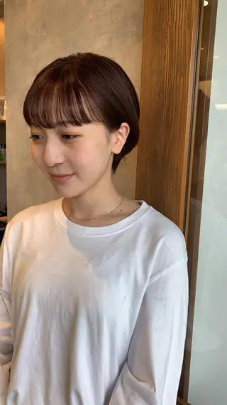 ショート カラー 比嘉 千咲のヘアスタイル