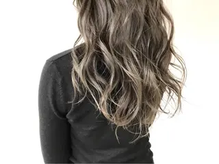 セミロング カラー 古山 勇太のヘアスタイル