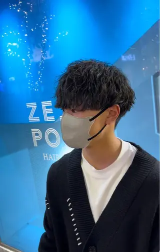 パーマ メンズ k jの眉毛・アイブロウイメージ