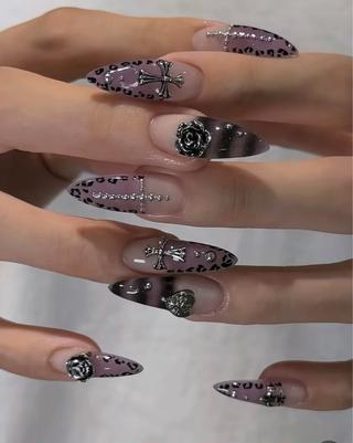 ネイル Mina Aurea Nailのネイルデザイン