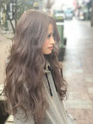 ロング カラー BREK 袋井店のヘアスタイル