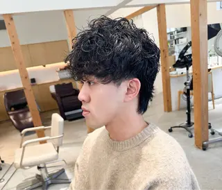 ミディアム パーマ メンズ 服部 雄輝のヘアスタイル