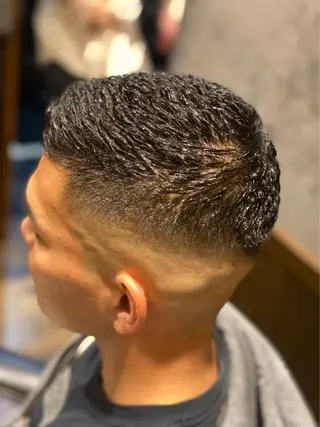 ショート パーマ メンズ 京都フェードカット 田嶋勇祐のヘアスタイル
