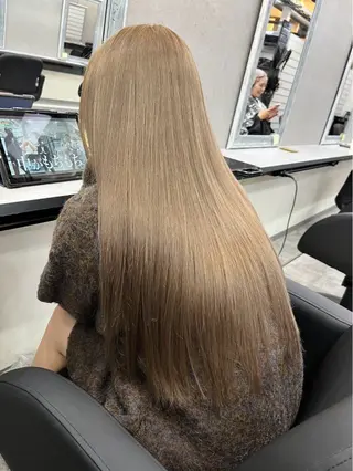 カラー 陽 菜のヘアスタイル