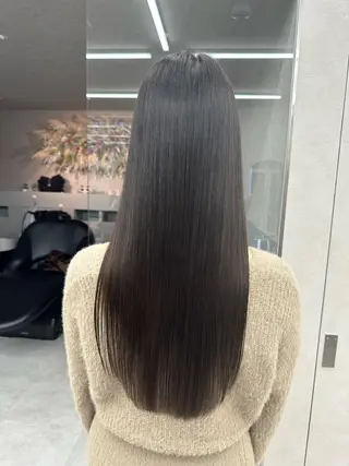 ロング ✨髪質改善特化✨副 店長椎葉信乃介のヘアスタイル