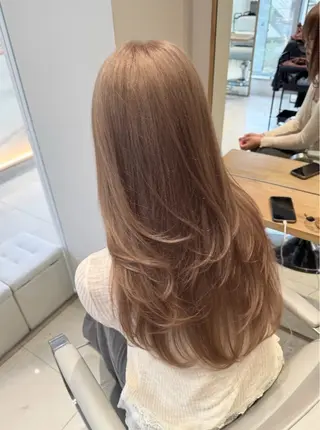 ロング 🩶ブリーチ/ レイヤー🩶フミカのヘアスタイル