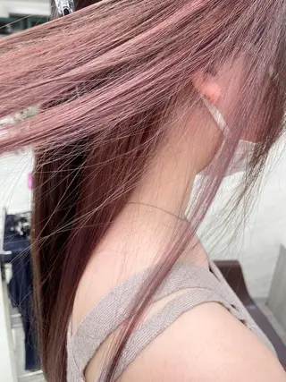 カラー AIRI layer cut hairのヘアスタイル