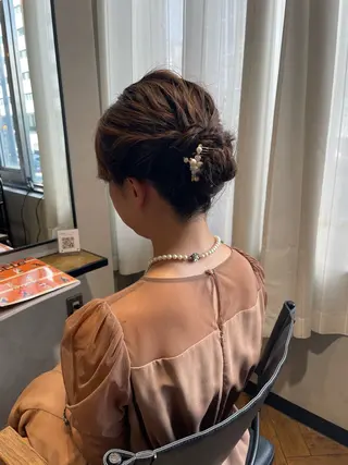 ヘアアレンジ 檜谷 晴　顔周りカットのヘアスタイル