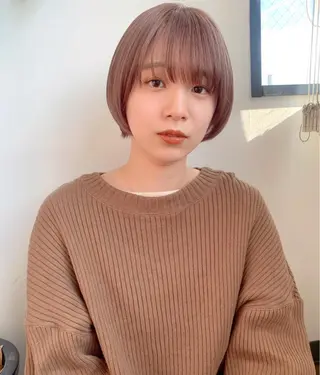 ショート カラー ✨艶ブリーチカラー ✨四ノ宮裕己のヘアスタイル