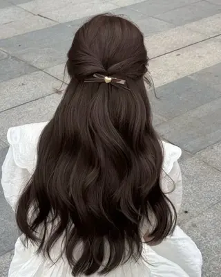 ロング カラー ブリーチあり·なし ツヤカラー/mai‎のヘアスタイル