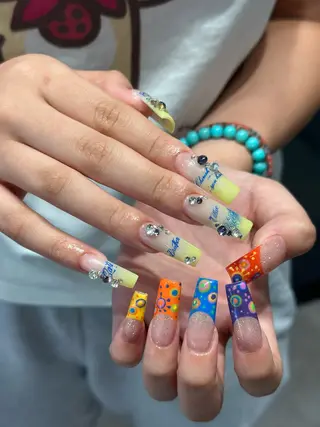 ネイル Eli Muse 新宿ネイルのネイルデザイン