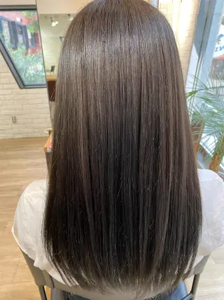 カラー toiro横浜 YUJIのヘアスタイル