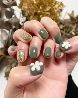 ネイル 吉村 優子のネイルデザイン